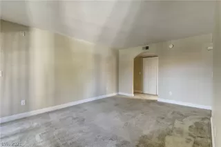 Photo #3: 2306568 Listing 