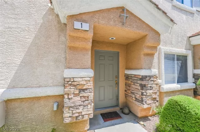 MLS: 2306596 Condo For Sale