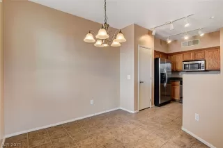 Photo #6: 2306601 Listing 