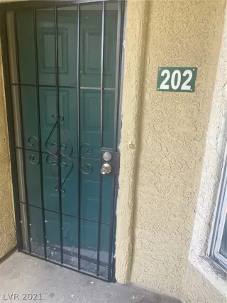 Photo #1: 2306609 Listing 