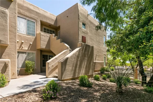 MLS: 2306638 Condo For Sale