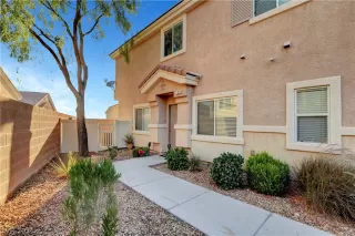 Photo #2: 2306641 Listing