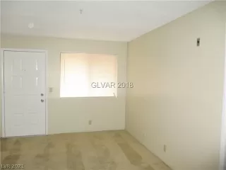 Photo #3: 2306642 Listing