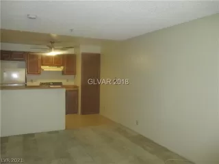 Photo #4: 2306642 Listing