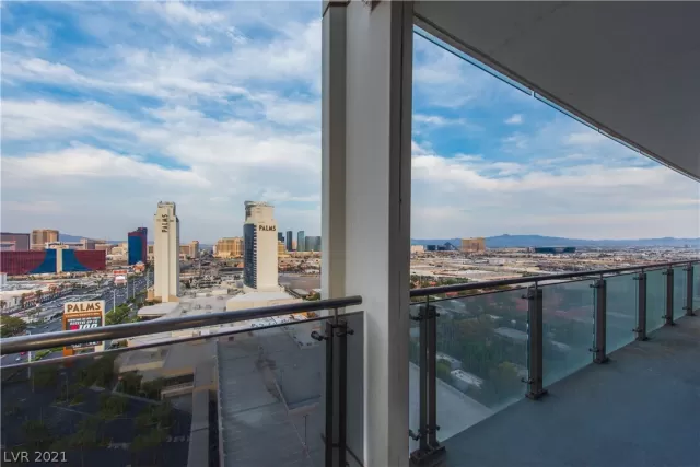 MLS: 2306679 Condo For Sale