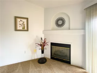 Photo #3: 2306716 Listing 