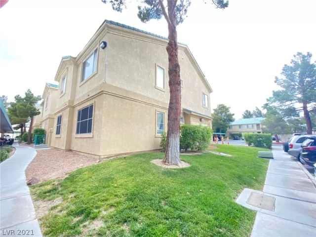 MLS: 2306727 Condo For Sale