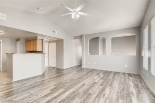 Photo #1: 2306752 Listing