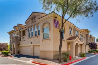 Photo #3: 2306752 Listing