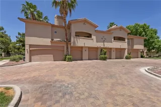 Photo #6: 2306772 Listing