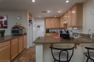 Photo #6: 2306777 Listing 