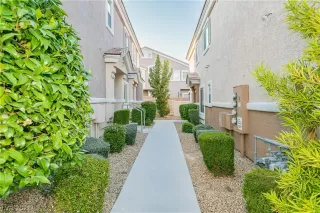 Photo #2: 2306784 Listing