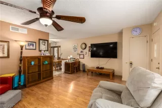 Photo #5: 2306881 Listing