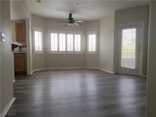 Photo #1: 2306882 Listing