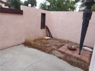 Photo #6: 2306897 Listing 