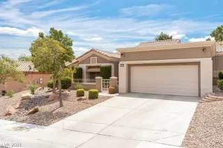 Photo #2: 2306905 Listing 