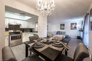 Photo #1: 2306923 Listing