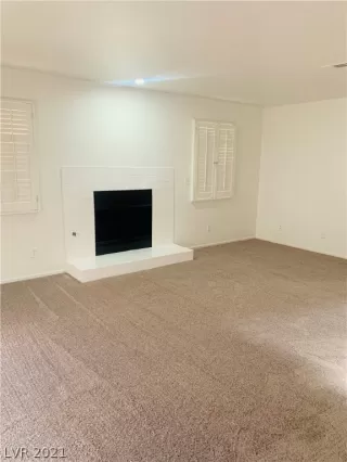 Photo #3: 2306964 Listing 