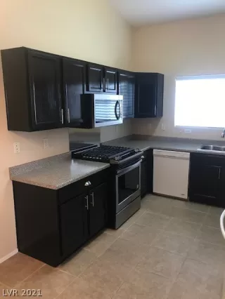 Photo #1: 2306990 Listing 