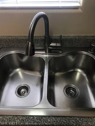 Photo #2: 2306990 Listing 