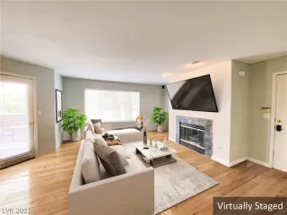 Photo #1: 2307014 Listing