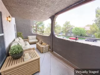 Photo #3: 2307014 Listing