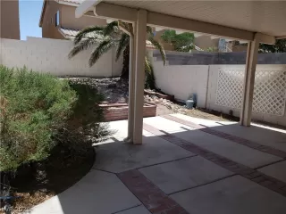 Photo #1: 2307017 Listing 