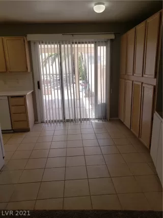 Photo #5: 2307017 Listing 