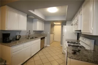 Photo #1: 2307020 Listing