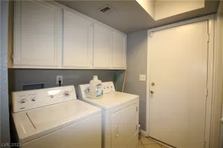 Photo #2: 2307020 Listing