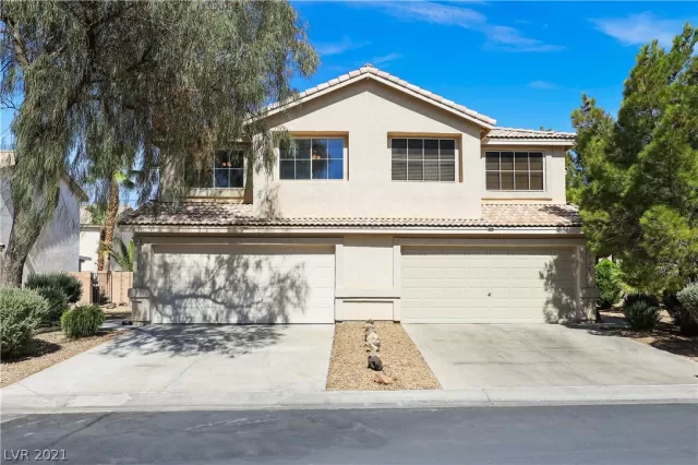 MLS: 2307022 Condo For Sale