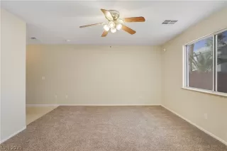 Photo #5: 2307022 Listing 