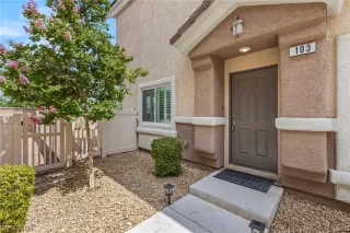 Photo #1: 2307035 Listing