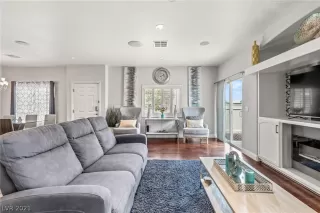 Photo #5: 2307035 Listing