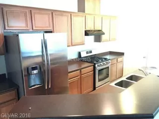 Photo #3: 2307092 Listing 