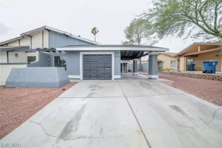 Photo #1: 2307131 Listing