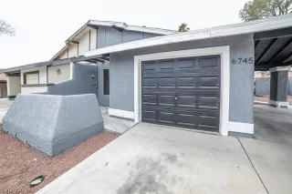 Photo #2: 2307131 Listing