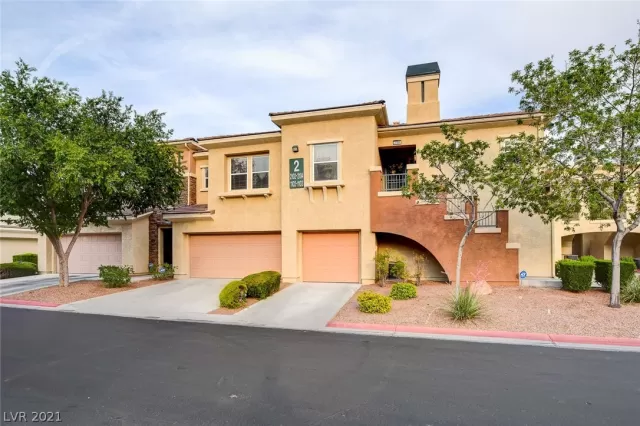 MLS: 2307136 Condo For Sale