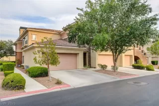 Photo #1: 2307136 Listing