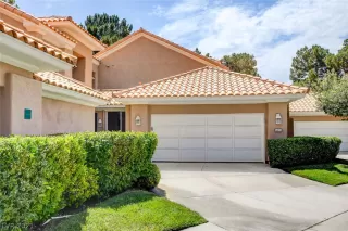 Photo #2: 2307143 Listing