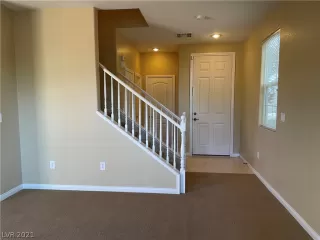 Photo #2: 2307187 Listing 