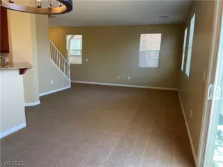 Photo #6: 2307187 Listing 