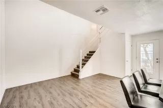 Photo #1: 2307189 Listing