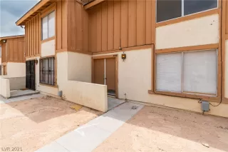 Photo #1: 2307201 Listing 