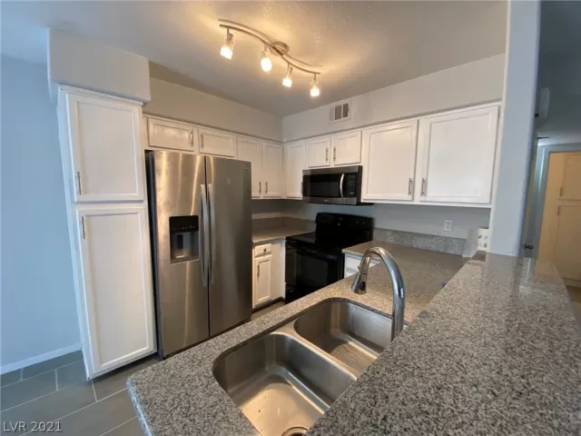 MLS: 2307220 Condo For Sale