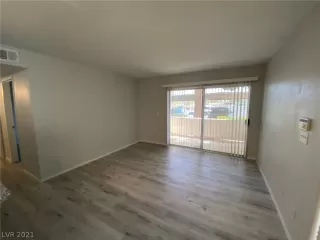 Photo #4: 2307220 Listing