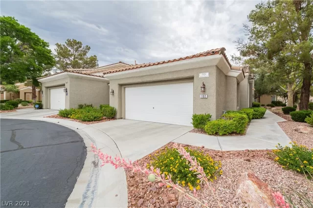 MLS: 2307255 Condo For Sale