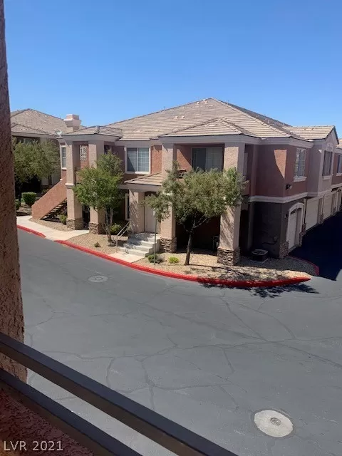 MLS: 2307275 Condo For Sale