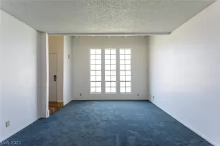 Photo #4: 2307280 Listing 