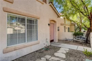 Photo #3: 2307284 Listing 